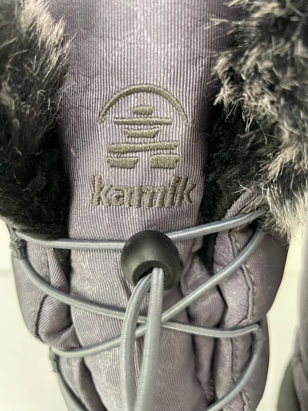 Kamik Women's Momentum Gray Winter Snow Boots, size 10